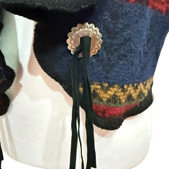Vintage Woolrich Women’s Vest Aztec Blanket Fringe Concho Bolero Size Small - Picture 5 of 9